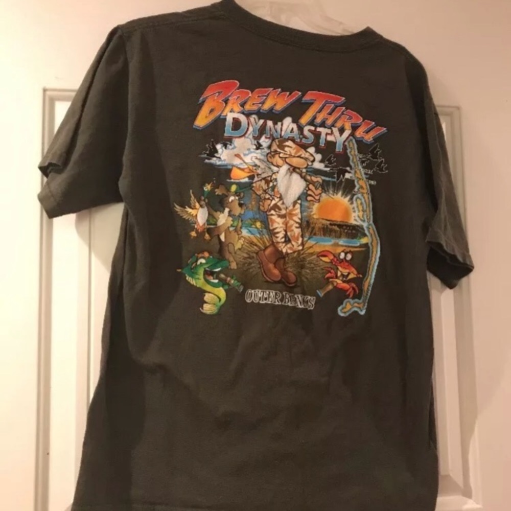 3/$10 Duck Dynasty Brew Thru Brown T-shirt Medium